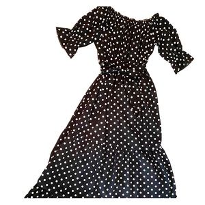 Polka Dot off shoulder maxi Dress black and white